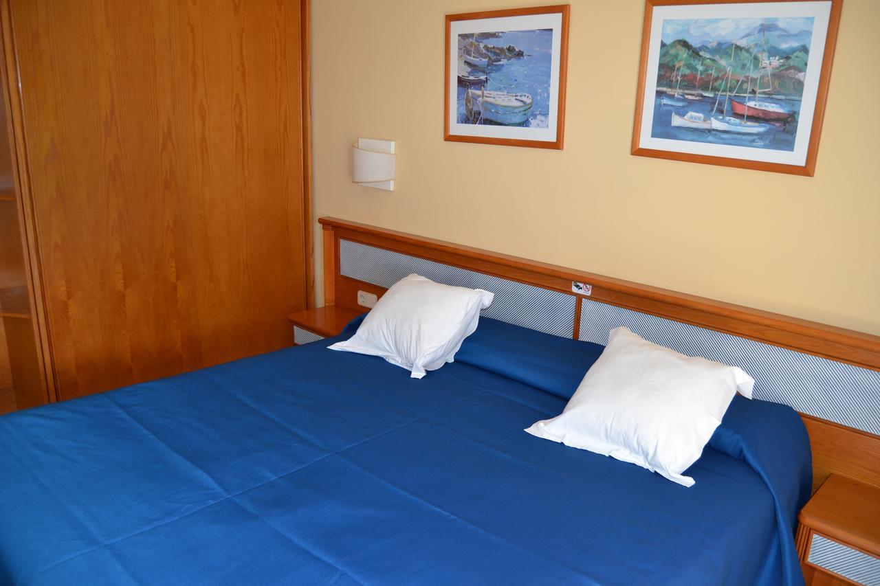 Hostal Leo D'Or กาลาดอร์ ภายนอก รูปภาพ